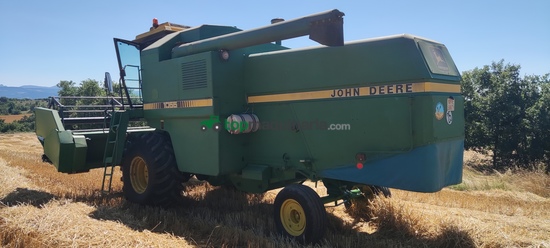 Cosechadora de Cereal - John Deere - 1055