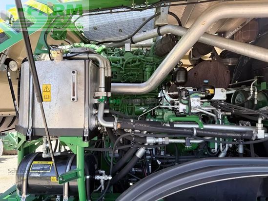 Cosechadora de Cereal - John Deere - 8300