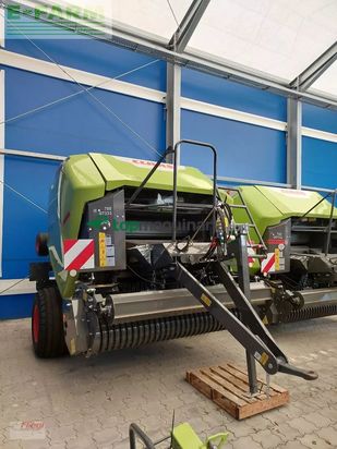 Empacadora gigant - Claas - rollant 520 rc