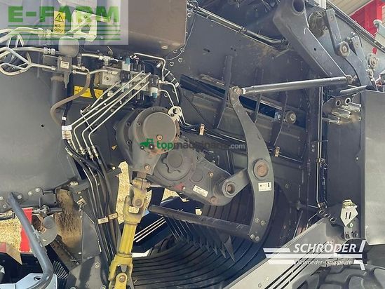 Empacadora gigant - Claas - quadrant 3300 rc