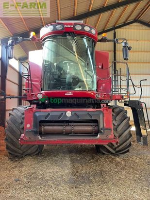 Cosechadora de Cereal - Case IH - 8010