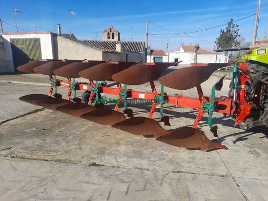 Vertederas Kverneland Ls 100 de  6 cuerpos