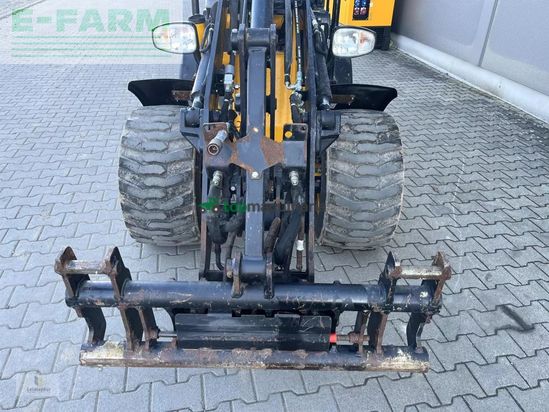 Telescopica - JCB - 403 plus agri