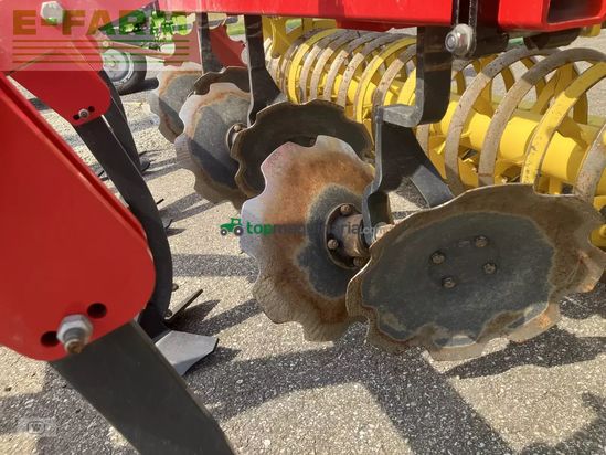 Cultivador - Pöttinger - synkro 3030