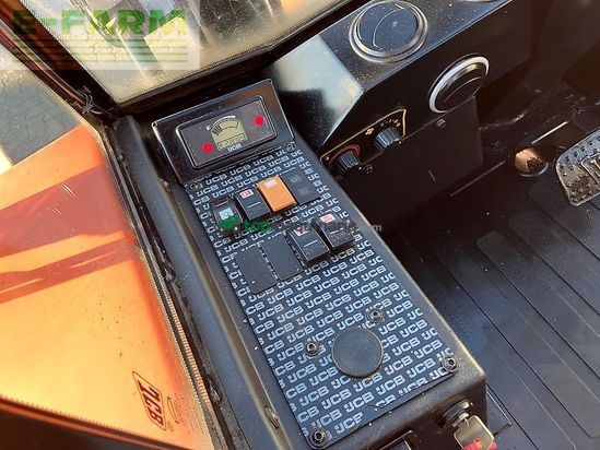 Elevadora - JCB - 930-4 t4