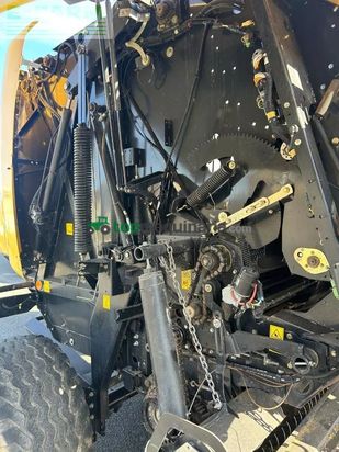 Empacadora gigant - New Holland - roll belt 180