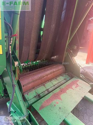 Empacadora gigant - John Deere - 592 hiflow coveredge
