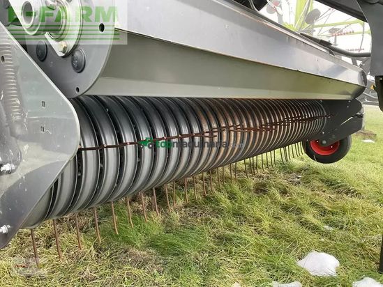 Empacadora gigant - Claas - quadrant 5300 fc