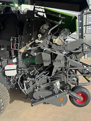 Empacadora gigant - Fendt - rotana 160v xtra