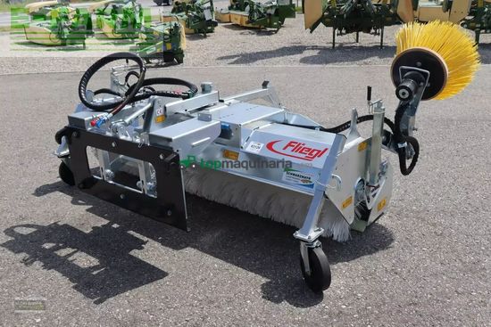 Riego -  - fliegl agrocenter kehrmaschine 2300