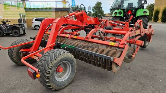 Cultivador - Kuhn - cultimer l4000 bugseret