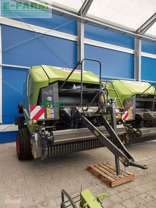 Empacadora gigant - Claas - rollant 520 rc