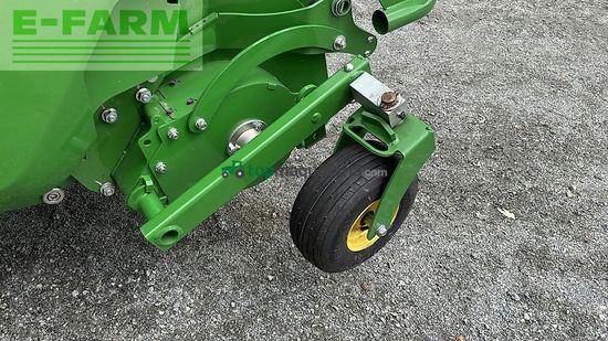 Empacadora gigant - John Deere - v461m - paket für rundballenpr