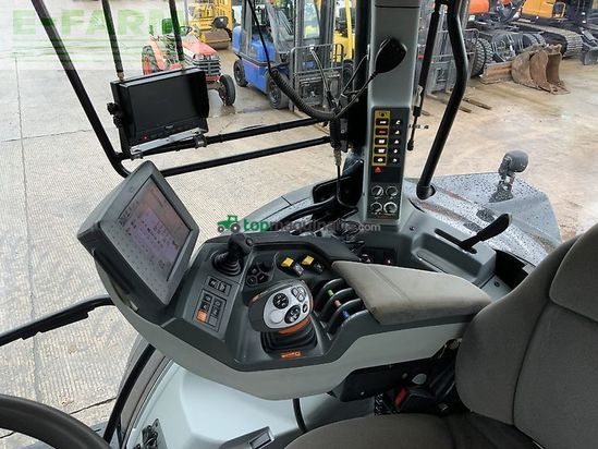 Tractor agrícola - Claas - arion 650 tractor (st24962)