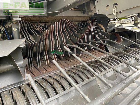 Empacadora gigant - Claas - rollant 374 rc pro