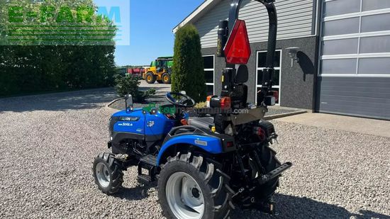 Tractor agrícola - Solis - h26 hst hydrostat med traktor dæk
