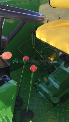 Tractor agrícola - John Deere - 3140 con pala