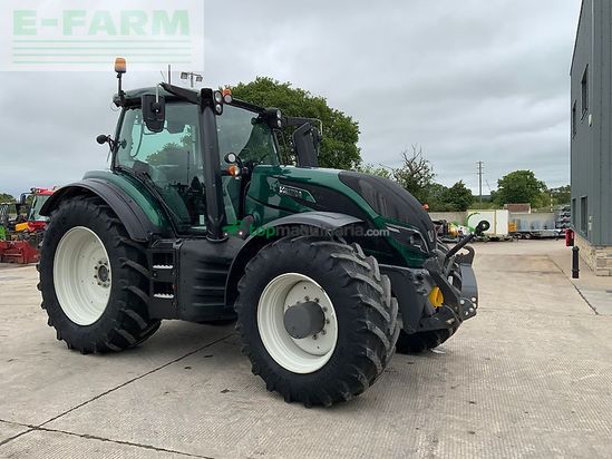 Tractor agrícola - Valtra - t214 versu tractor (st26880)