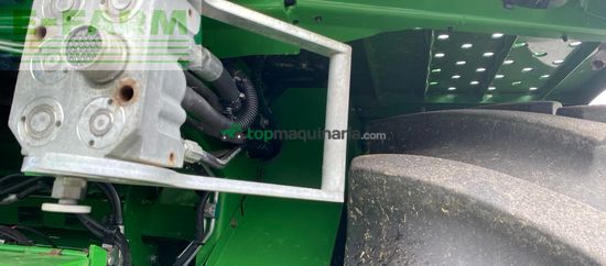 Cosechadora de Cereal - John Deere - 9700