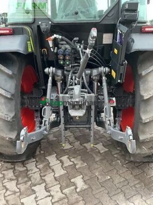 Tractor agrícola - Claas - axos 240 stage v