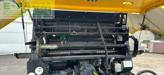 Empacadora gigant - New Holland - roll belt 180 se