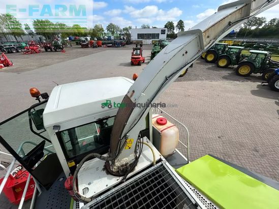 Cosechadora de Cereal - Claas - jaguar 870 mit kemper 360 und pu