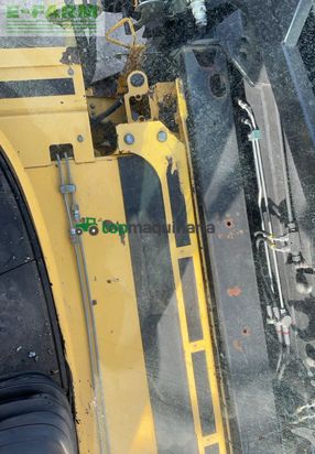 Cosechadora de Cereal - New Holland - CR9090