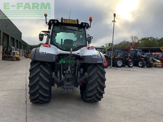 Tractor agrícola - Valtra - t235 versu tractor (st24702) Versu