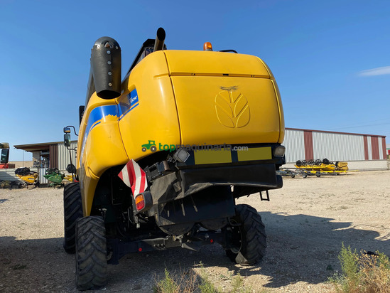 Cosechadora de Cereal - New Holland - CX5090 SL LATERALE