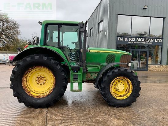 Tractor agrícola - John Deere - 6920 tractor (st25114)