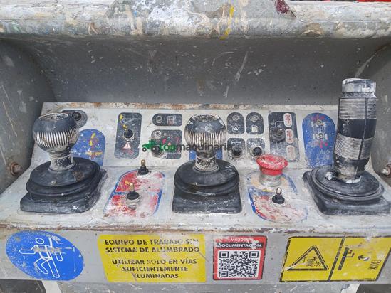 Brazo MANITOU 180ATJ