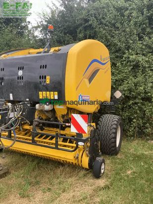 Empacadora gigant - New Holland - roll belt 150