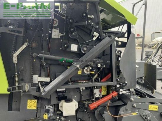Empacadora gigant - Claas - rollant 520 rc