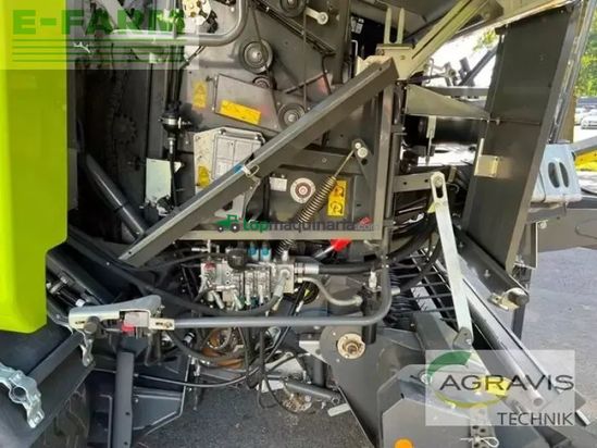 Empacadora gigant - Claas - rollant 454 rc uniwrap