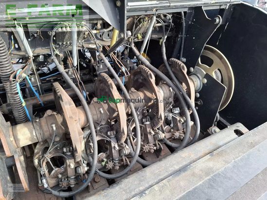 Empacadora gigant - New Holland - bb 9060 / bb9060 80x90 ballenmaß