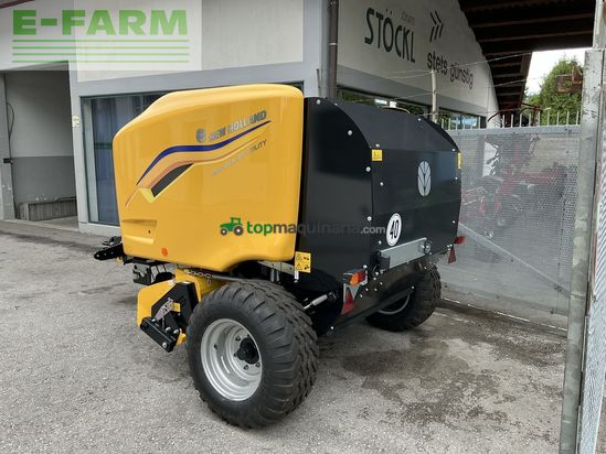 Empacadora gigant - New Holland - roll-bar 120 utility