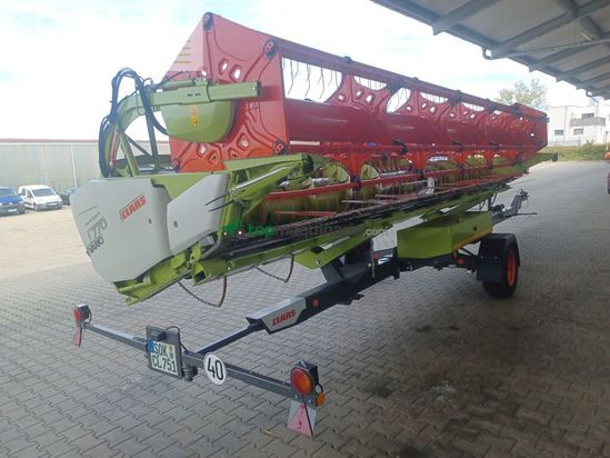 Cosechadora de Cereal - Claas - trion 750 montana + v 770