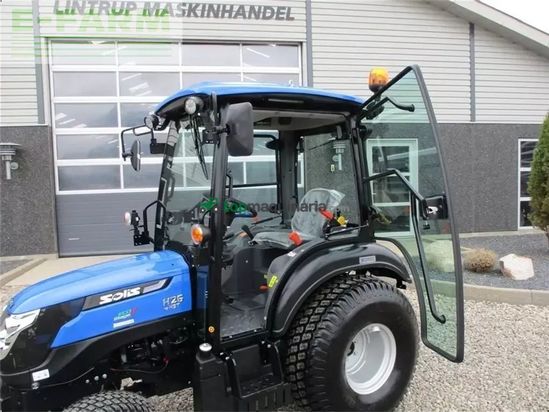 Tractor agrícola - Solis - 26 hst med kabine og industrihjul