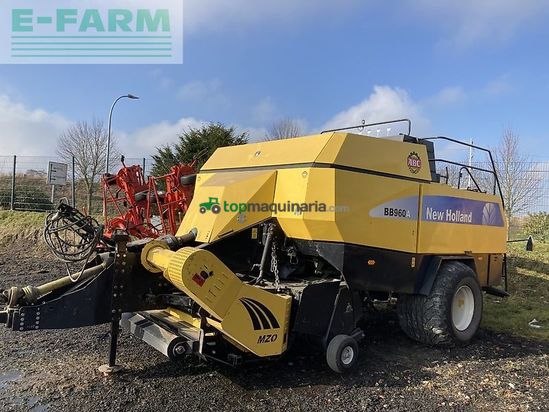 Empacadora gigant - New Holland - bb960a