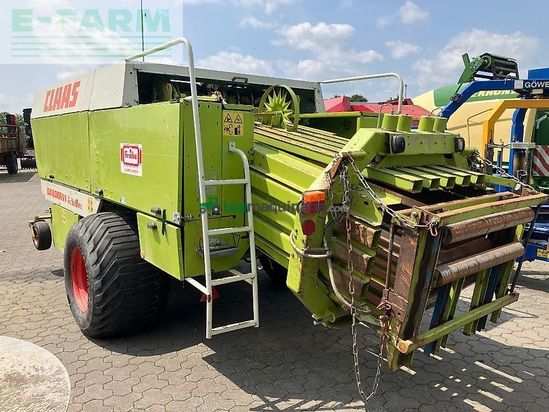 Empacadora gigant - Claas - quadrant 1200 rc