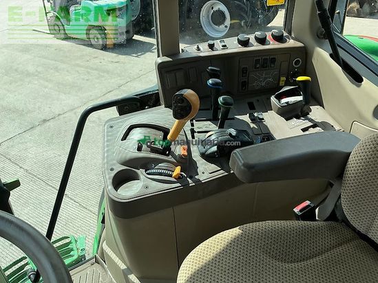 Tractor agrícola - John Deere - 6110m tractor (st24895)