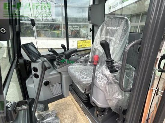 Excavadora - Doosan - dx55r-7