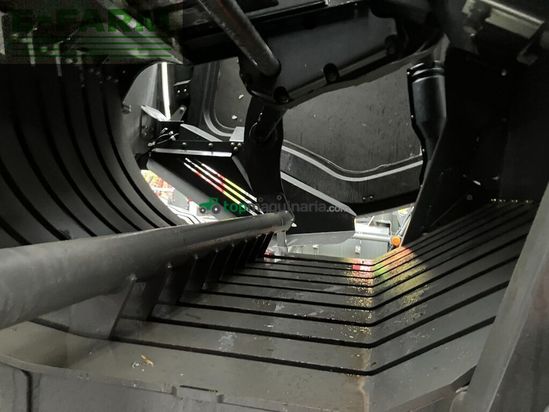 Empacadora gigant - Claas - quadrant 5300 fc + krassort sc 180