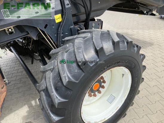 Cosechadora de Cereal - New Holland - cx 8080