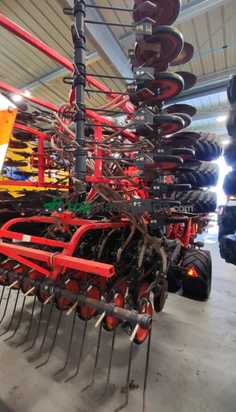 Sembradora Kuhn de discos de 6m