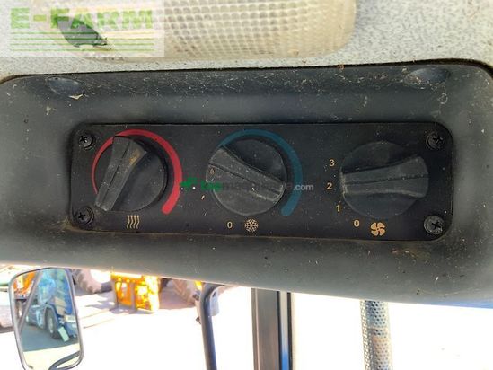 Tractor agrícola - New Holland - td80d tractor (st23818) D