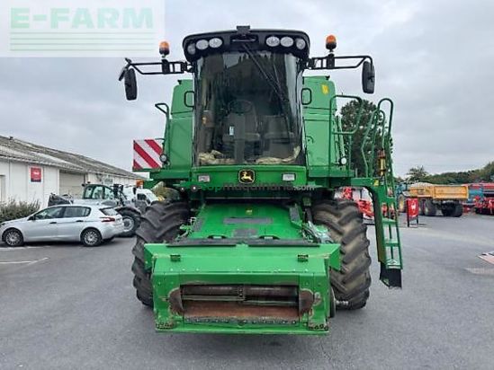 Cosechadora de Cereal - John Deere - t560