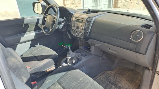 Ford Ranger con sistema de fumigación 