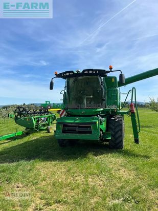 Cosechadora de Cereal - John Deere - w 540