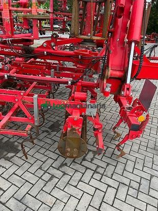 Combinado de siembra -  - saturn iv 6